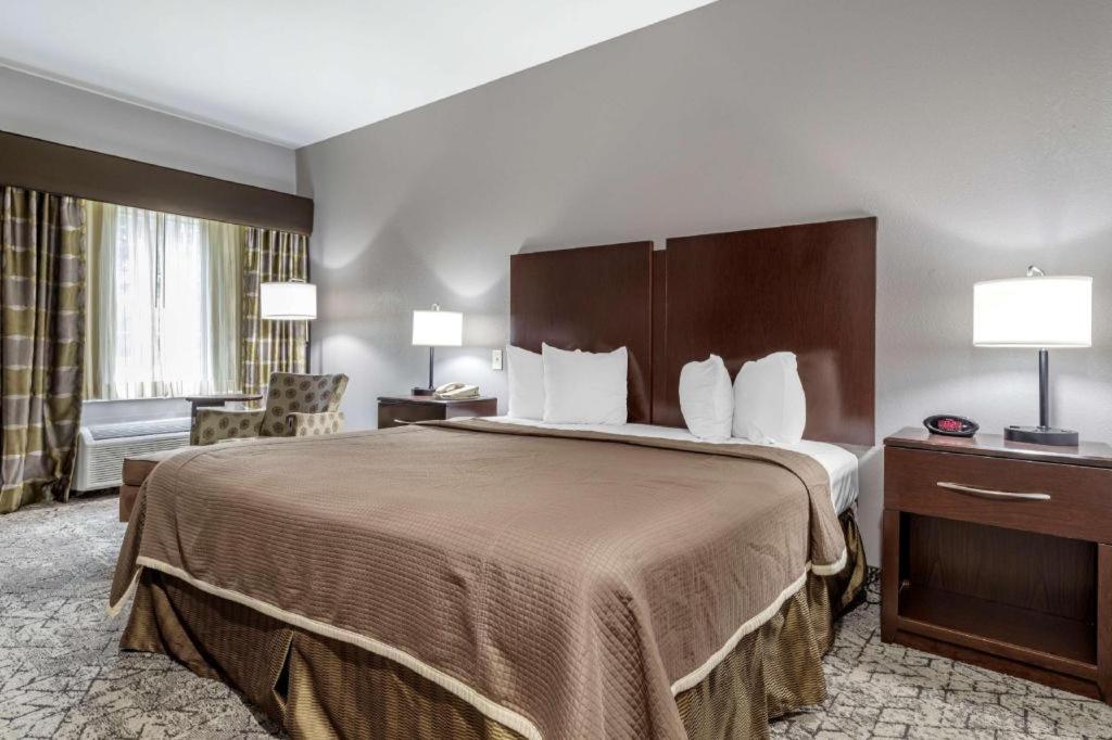 Best Western Oakdale Inn Kültér fotó