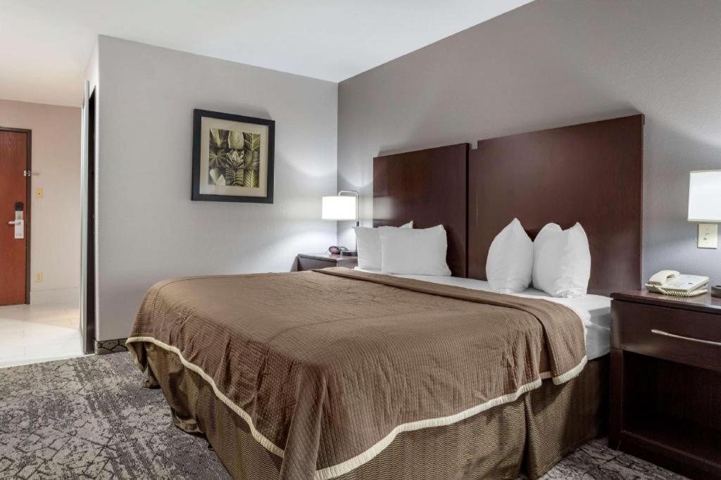 Best Western Oakdale Inn Kültér fotó